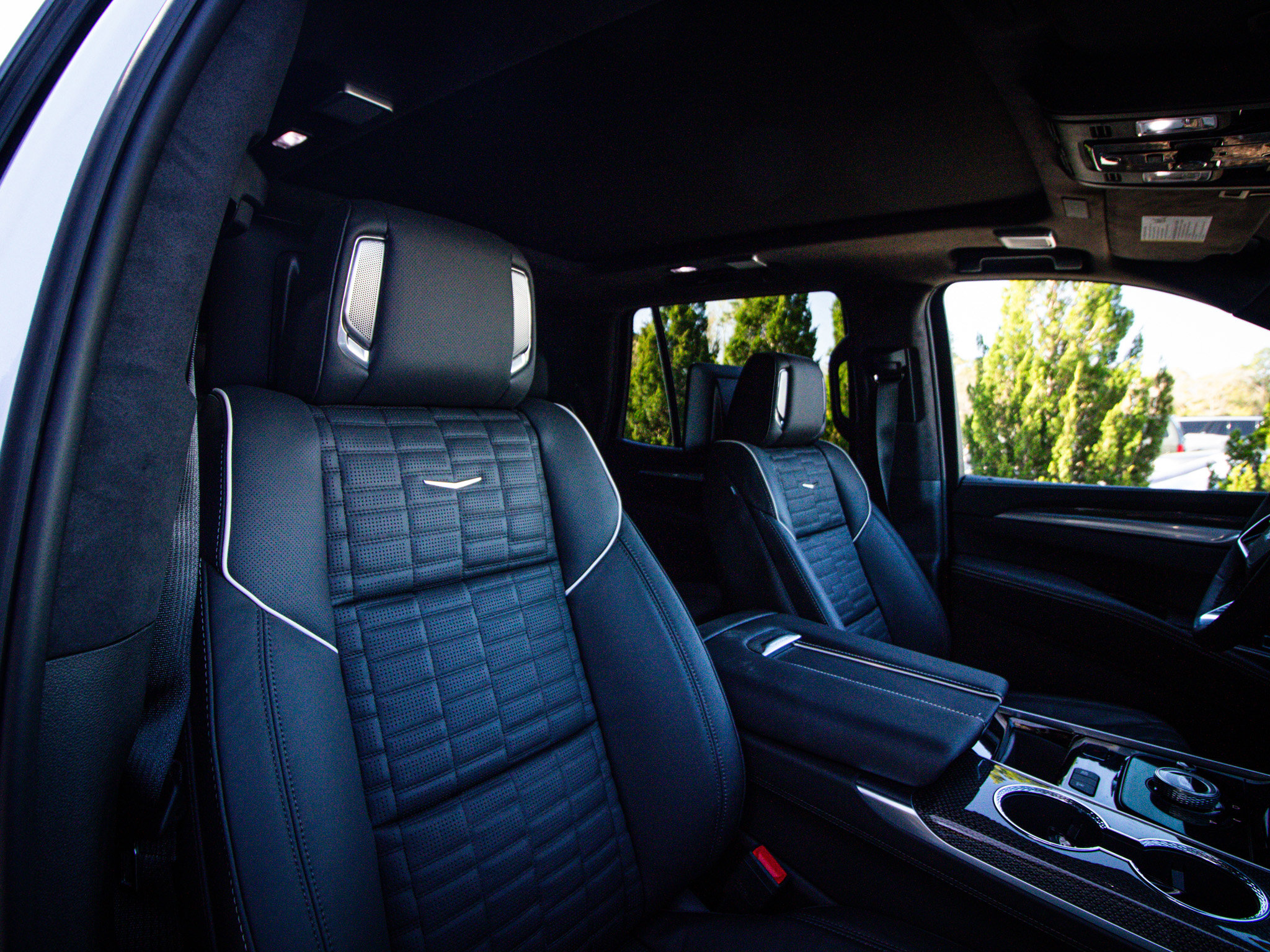 Used 2026 Cadillac Escalade V image 35