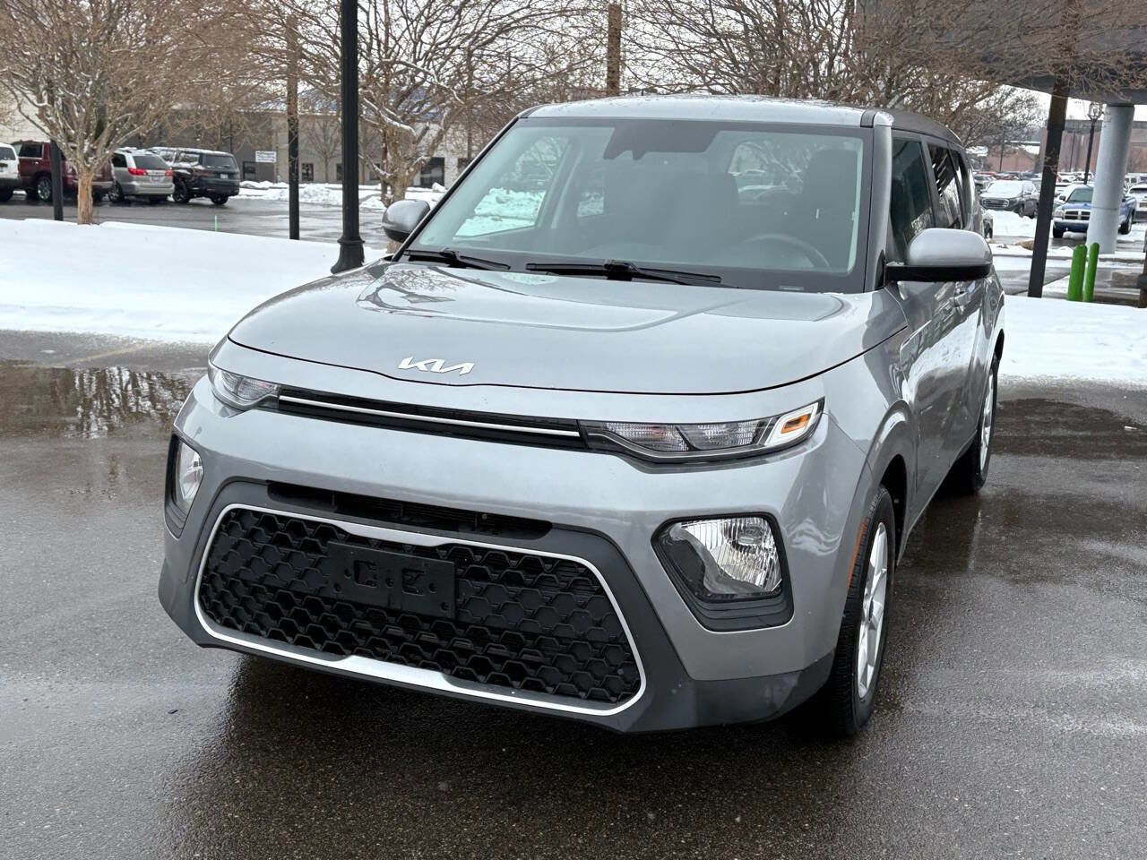 Used 2022 Kia Soul LX w/ Technology Package image 4