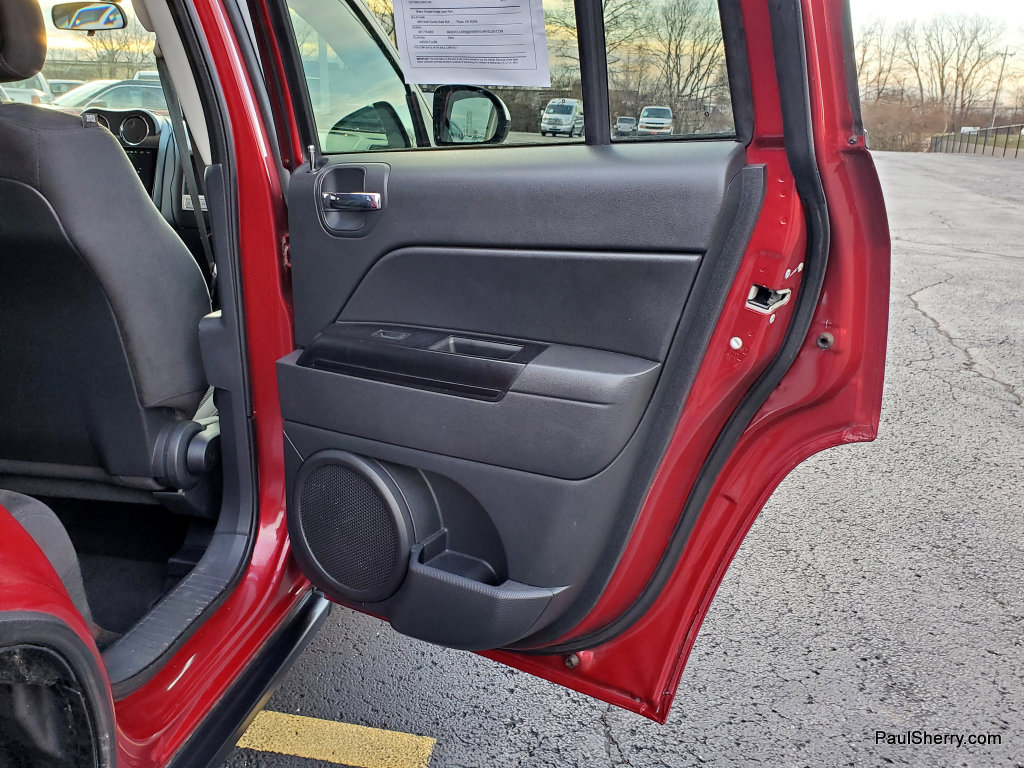 Used 2015 Jeep Compass Sport w/ Power Value Group image 35