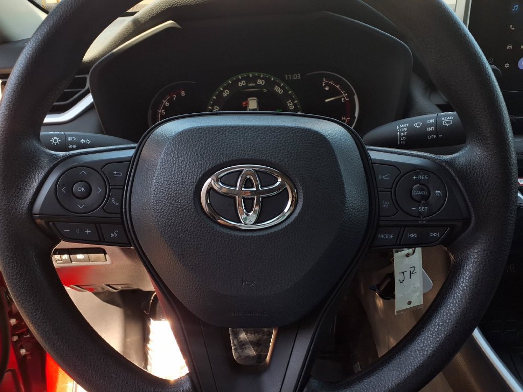 Certified 2025 Toyota RAV4 LE FWD image 15