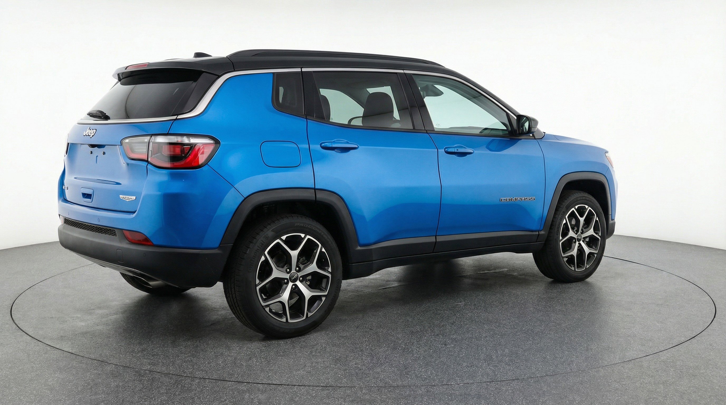 Used 2025 Jeep Compass Limited AWD/4WD image 9