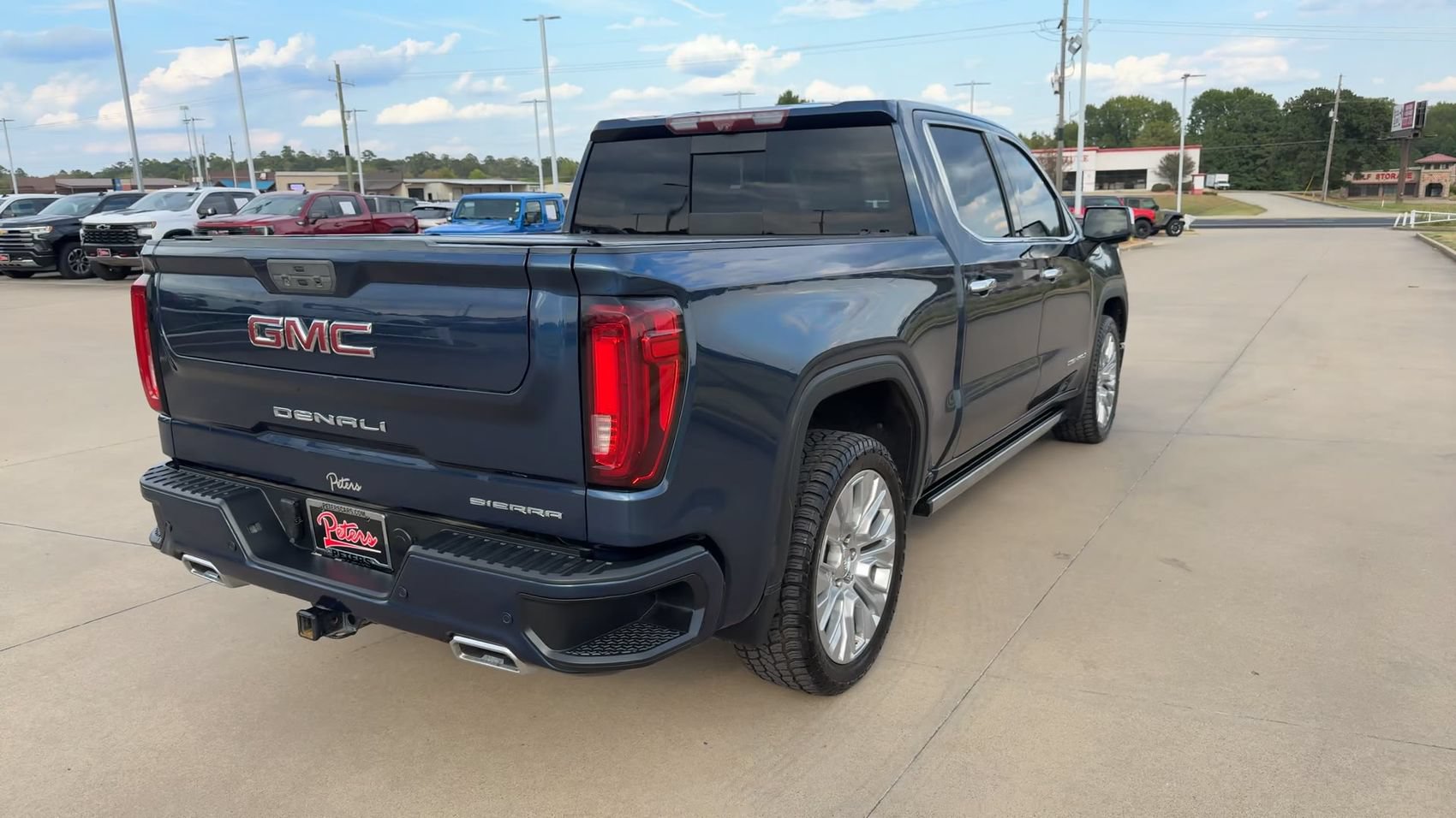 Used 2021 GMC Sierra 1500 Denali w/ Denali Ultimate Package AWD/4WD image 8