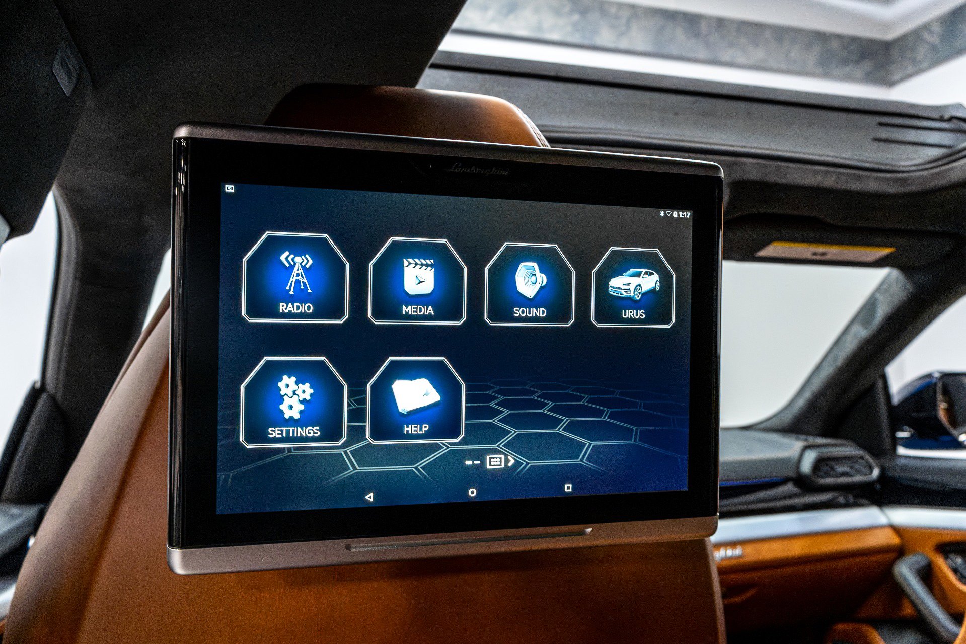 Used 2019 Lamborghini Urus image 39