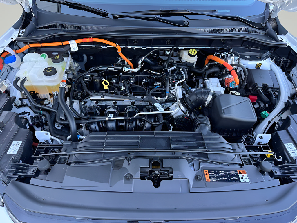 Used 2025 Ford Escape Platinum w/ Premium Technology Package FWD image 35
