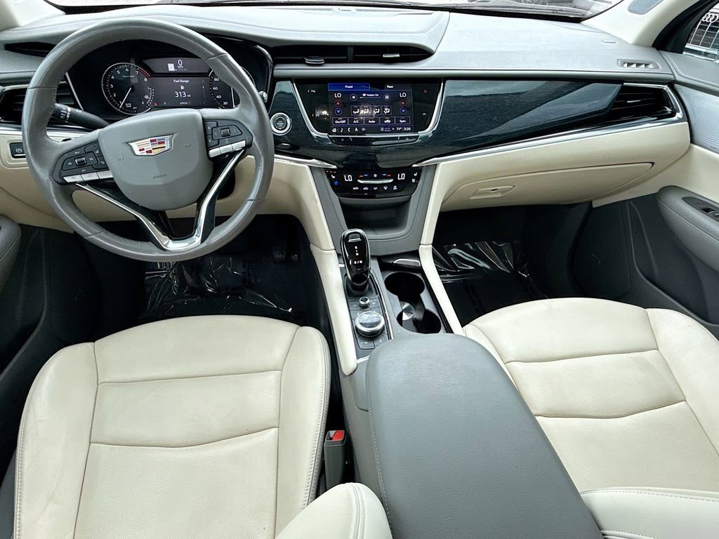 Used 2024 Cadillac XT6 Premium Luxury FWD image 16