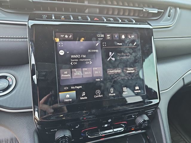 Used 2024 Jeep Grand Cherokee L Altitude image 20