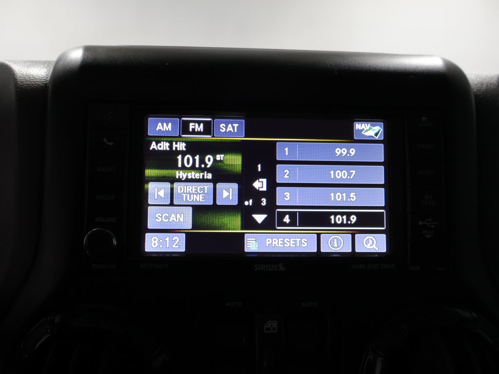 Used 2015 Jeep Wrangler Unlimited Sahara AWD/4WD image 23