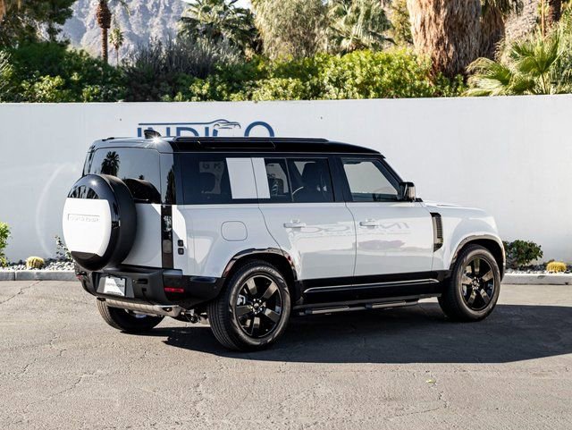 New 2026 Land Rover Defender 110 X-Dynamic SE image 6