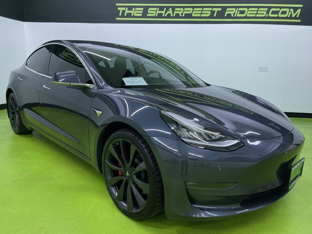 Used 2020 Tesla Model 3 Performance image 2