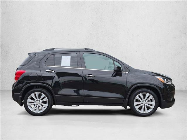 Used 2018 Chevrolet Trax Premier w/ LPO, Protection Package FWD image 4