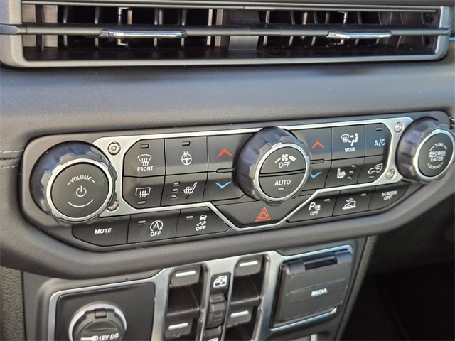 Used 2024 Jeep Gladiator Rubicon image 35