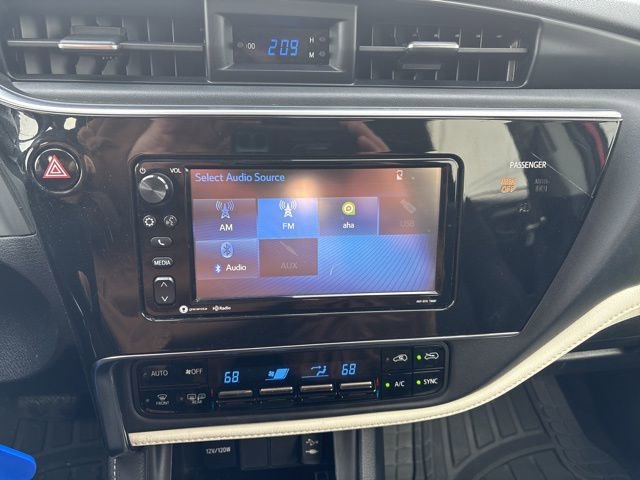 Used 2018 Toyota Corolla iM image 14