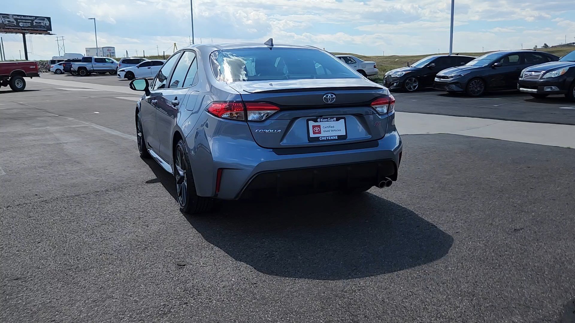 Certified 2026 Toyota Corolla SE w/ SE Package FWD image 3