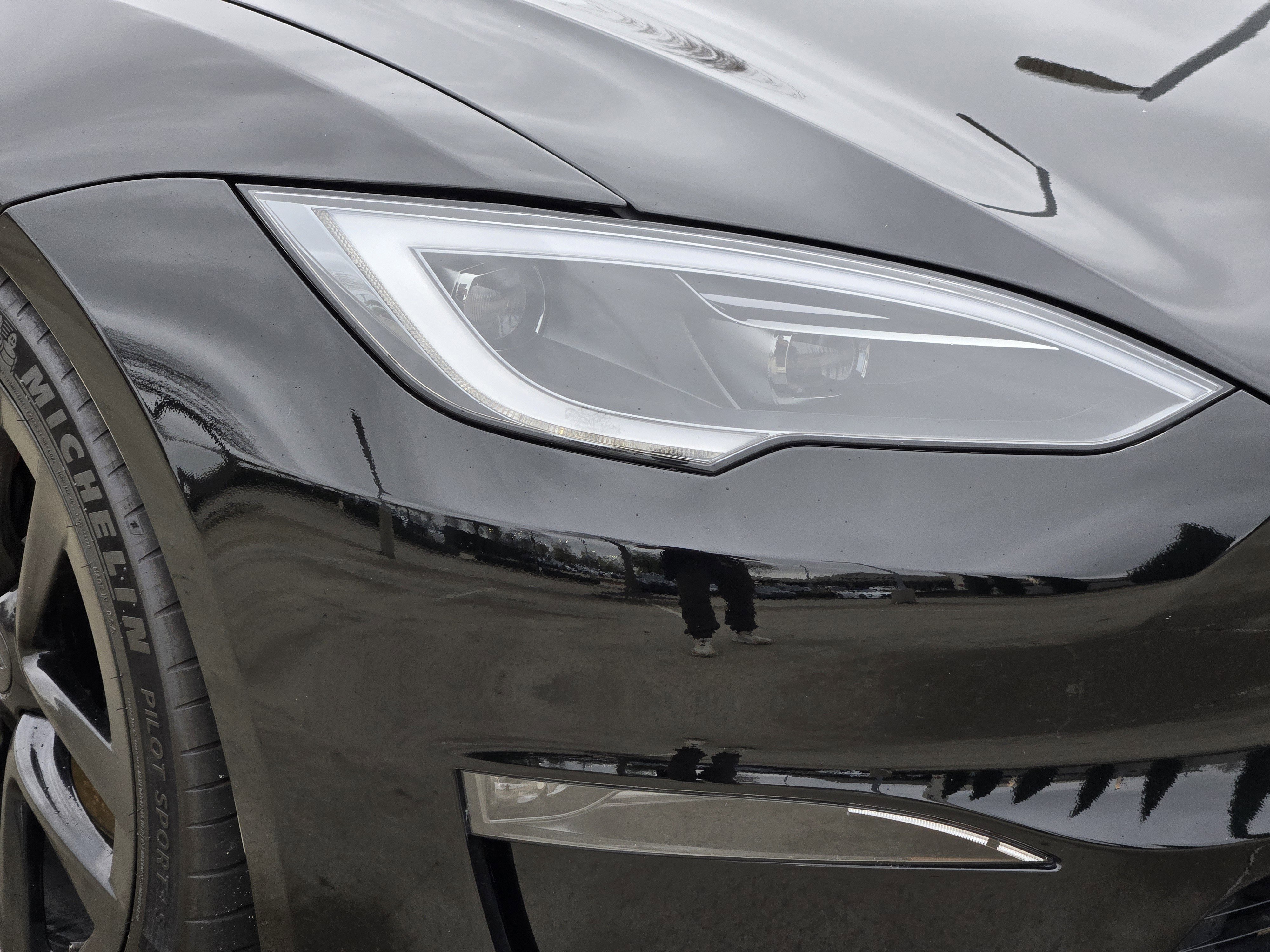 Used 2024 Tesla Model S Plaid image 12