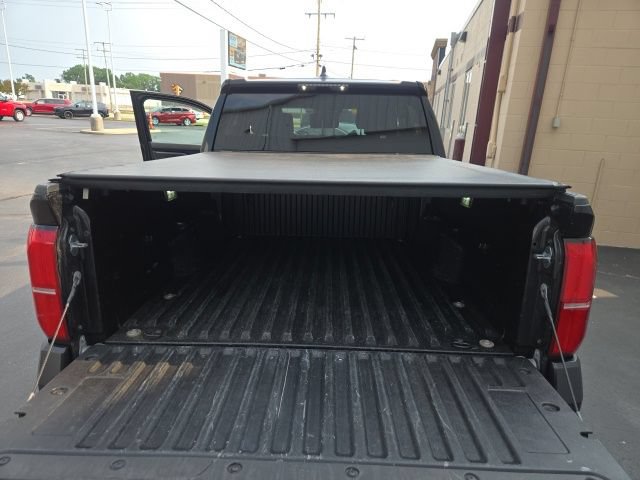 Used 2025 Toyota Tacoma SR AWD/4WD image 11