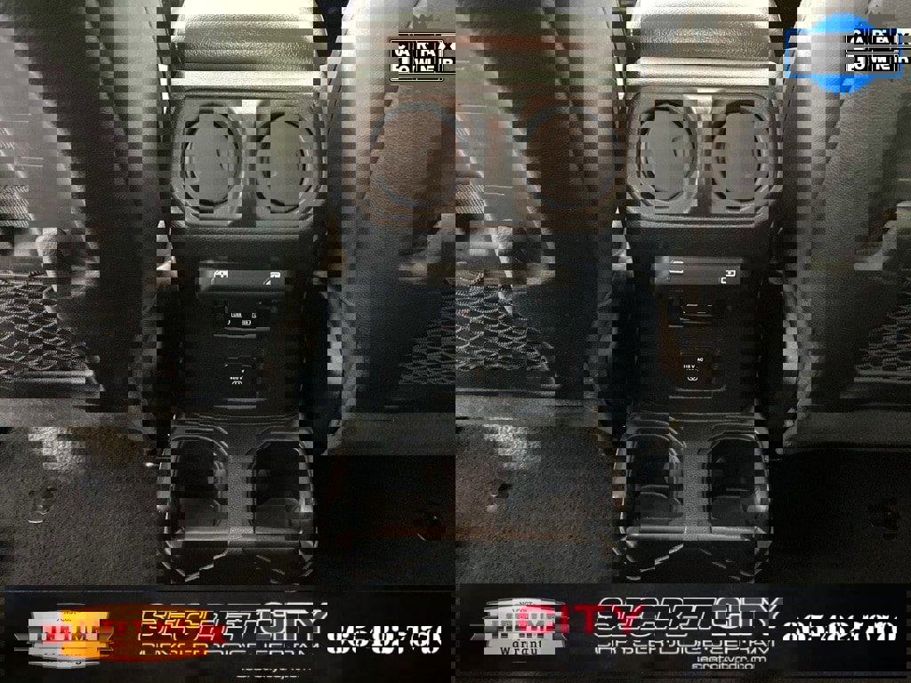 Used 2023 Jeep Gladiator Mojave w/ Trailer Tow Package image 29