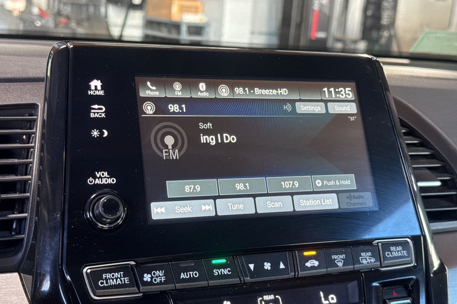 Used 2024 Honda Odyssey EX-L image 18