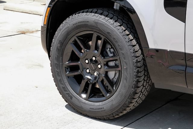 New 2026 Land Rover Defender 110 X-Dynamic SE AWD/4WD image 63