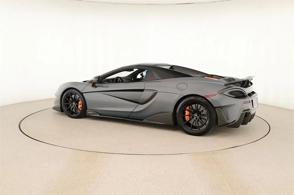 Used 2020 McLaren 600LT Spider image 10