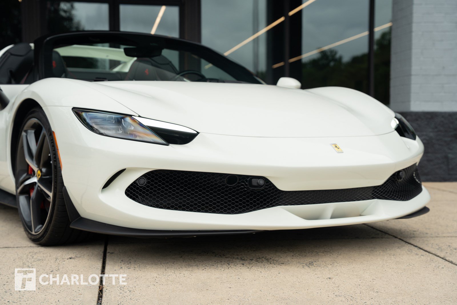 Used 2024 Ferrari 296 GTS RWD image 2