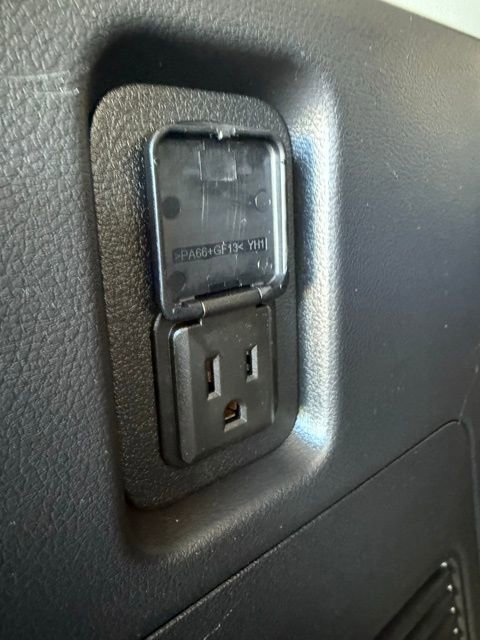 Used 2025 Nissan Armada Platinum AWD/4WD image 37