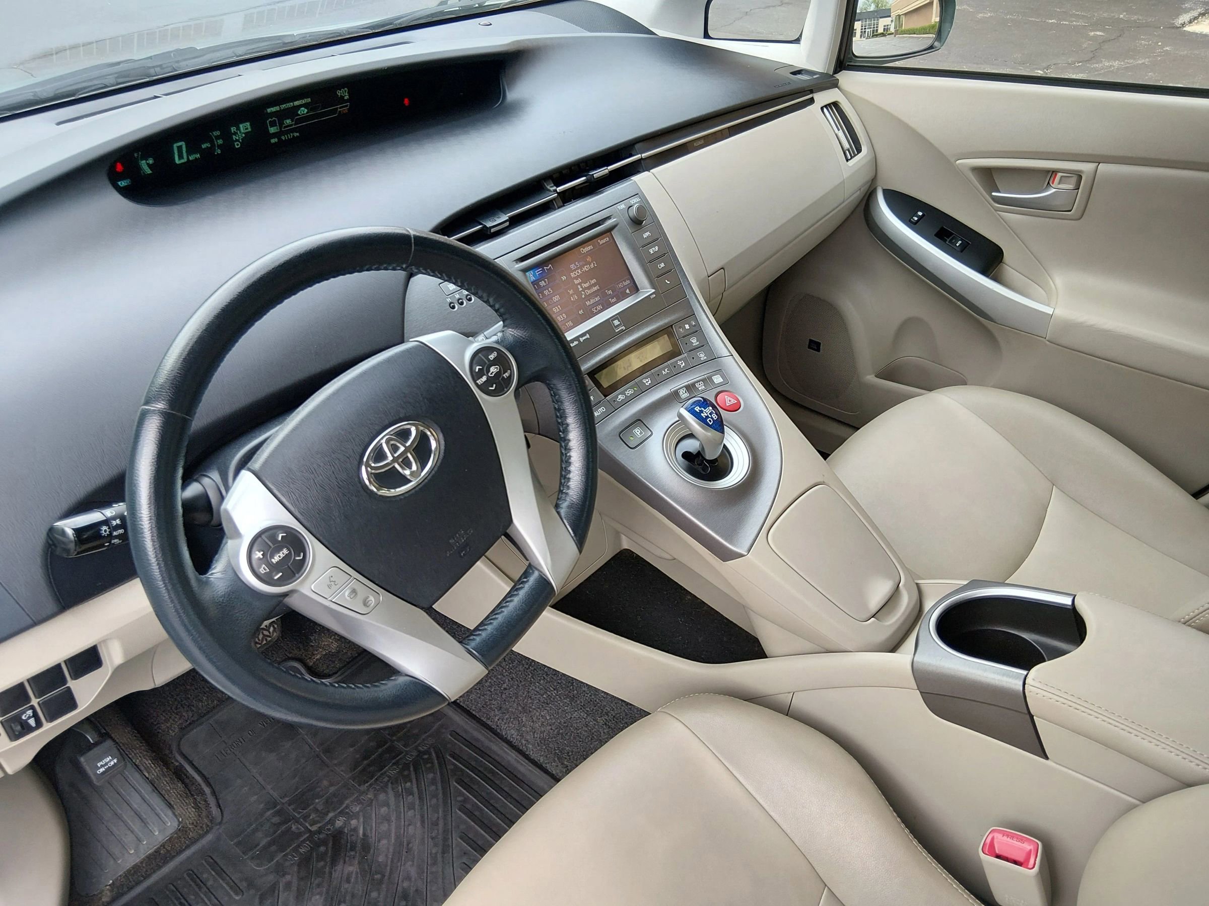 Used 2013 Toyota Prius Four FWD image 24