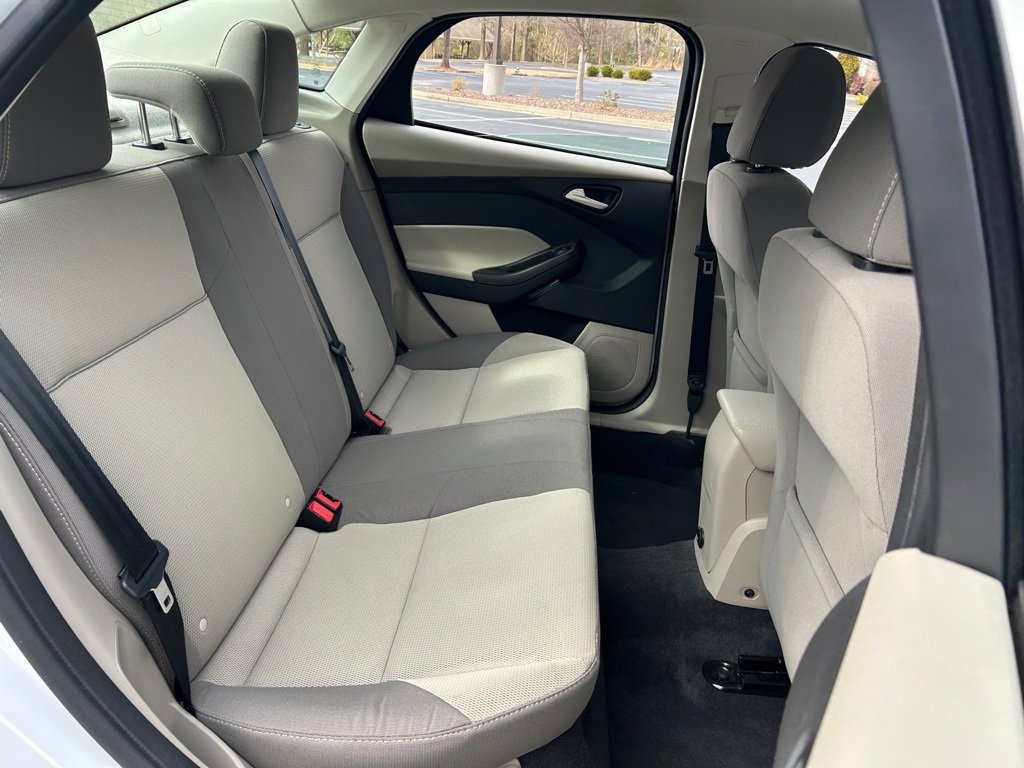 Used 2013 Ford Focus SE image 35