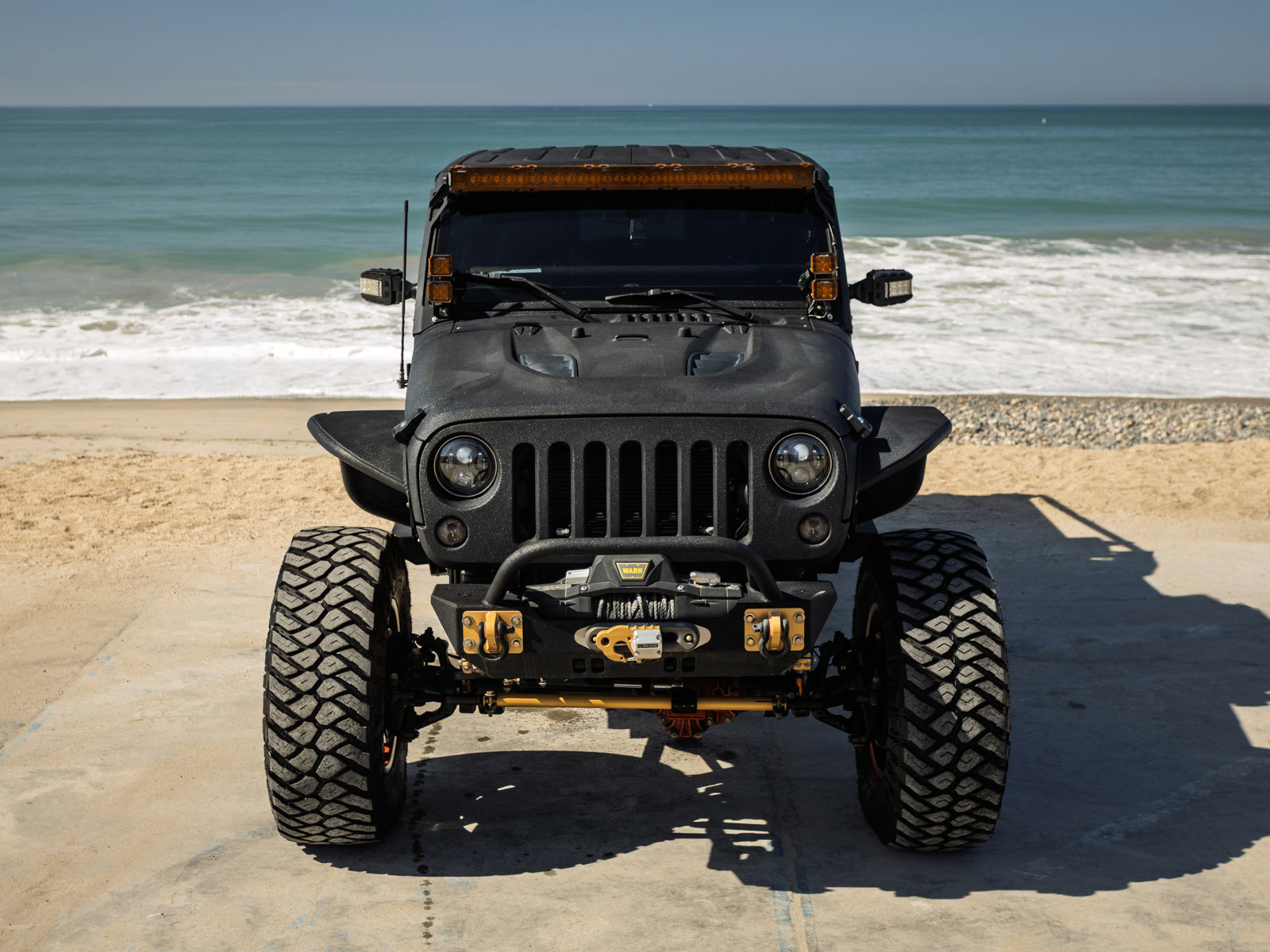 Used 2014 Jeep Wrangler Unlimited Rubicon w/ Connectivity Group AWD/4WD image 3