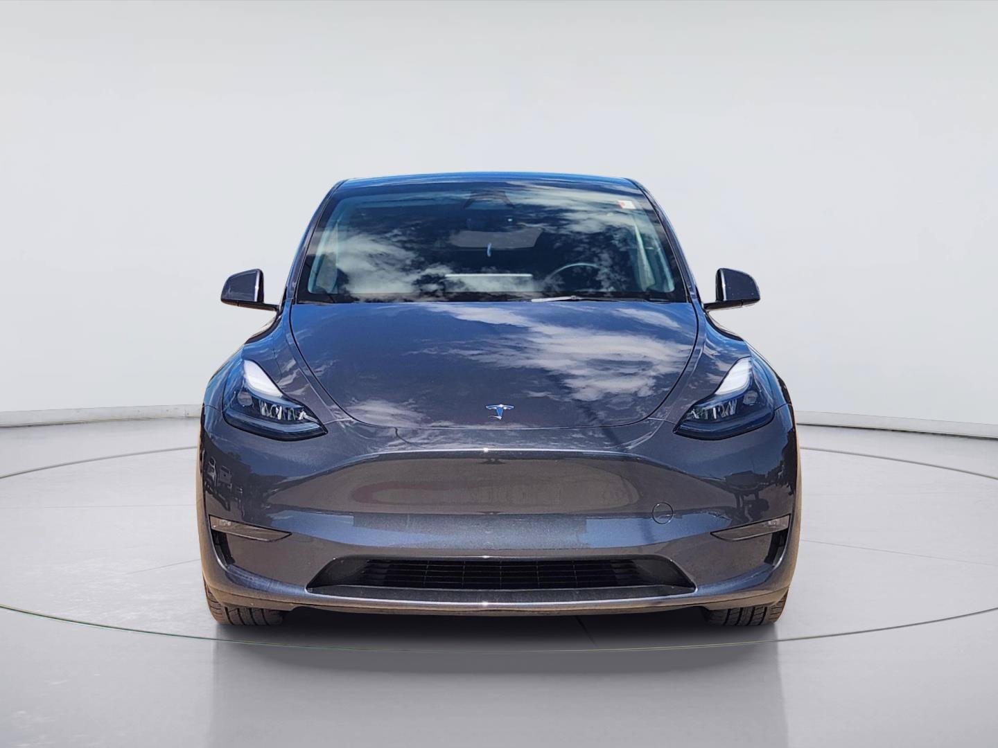 Used 2023 Tesla Model Y Long Range AWD/4WD image 2