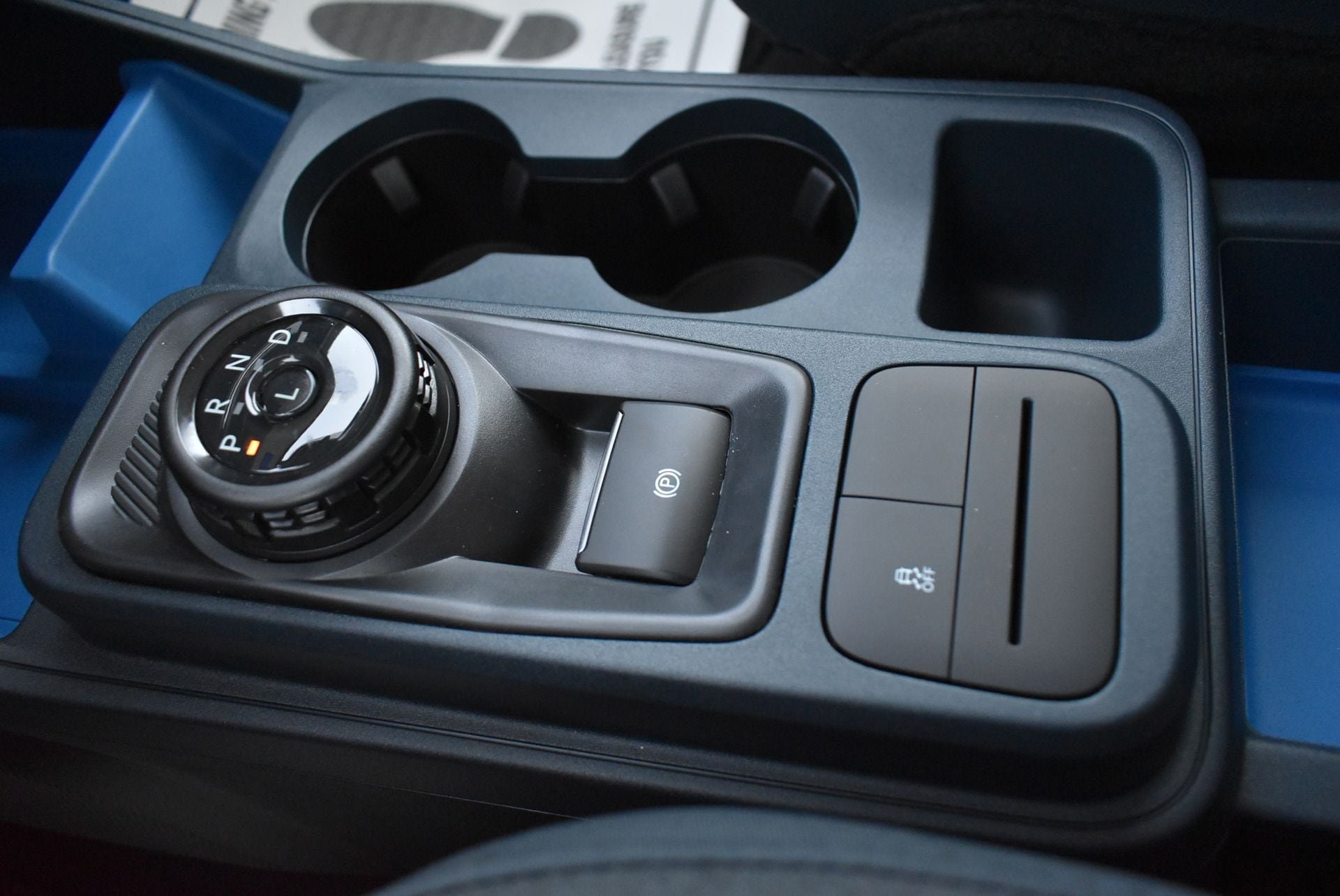 New 2026 Ford Maverick XLT w/ XLT Luxury Package FWD image 30