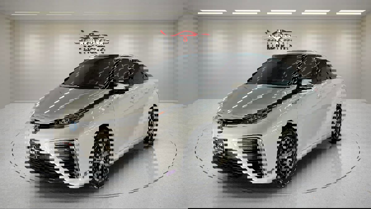 Used 2018 Toyota Mirai image 1