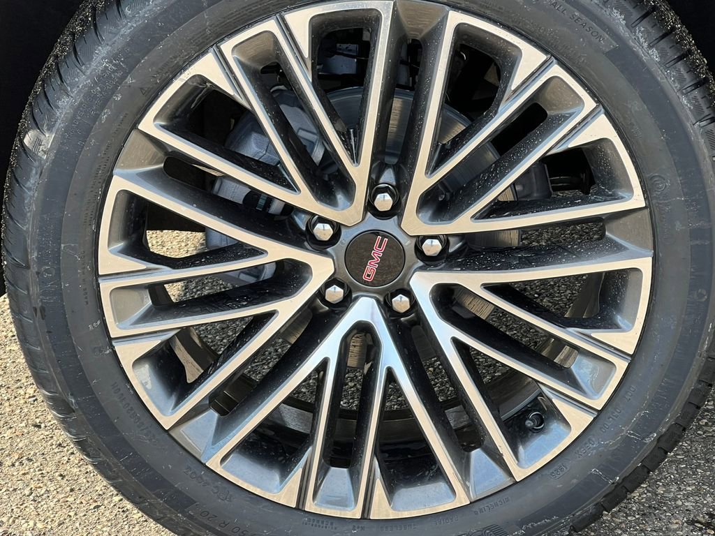 New 2026 GMC Terrain Denali w/ LPO, Floor Liner Package image 7