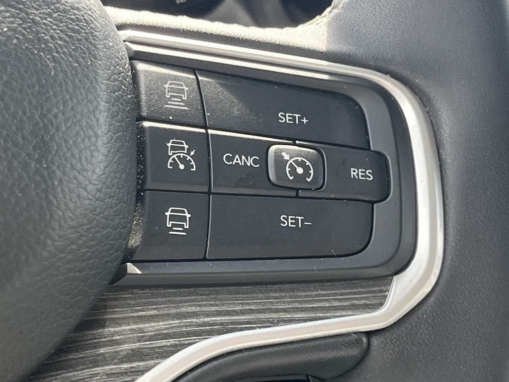 Used 2022 Jeep Wagoneer Series III w/ Convenience Group I AWD/4WD image 40