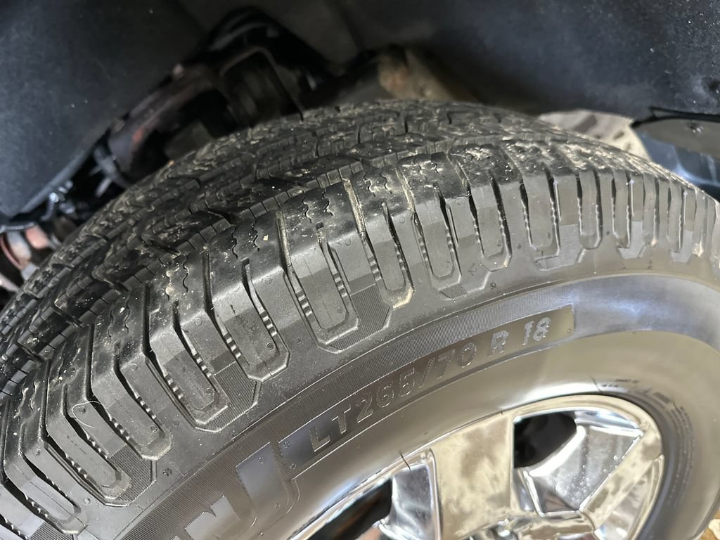 Used 2017 GMC Sierra 3500 Denali w/ Duramax Plus Package AWD/4WD image 12