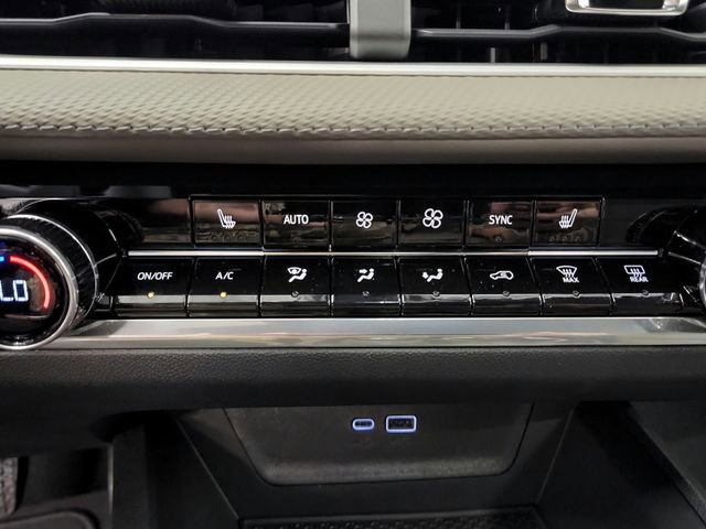 New 2026 Chevrolet Equinox LT w/ Convenience Package II FWD image 25