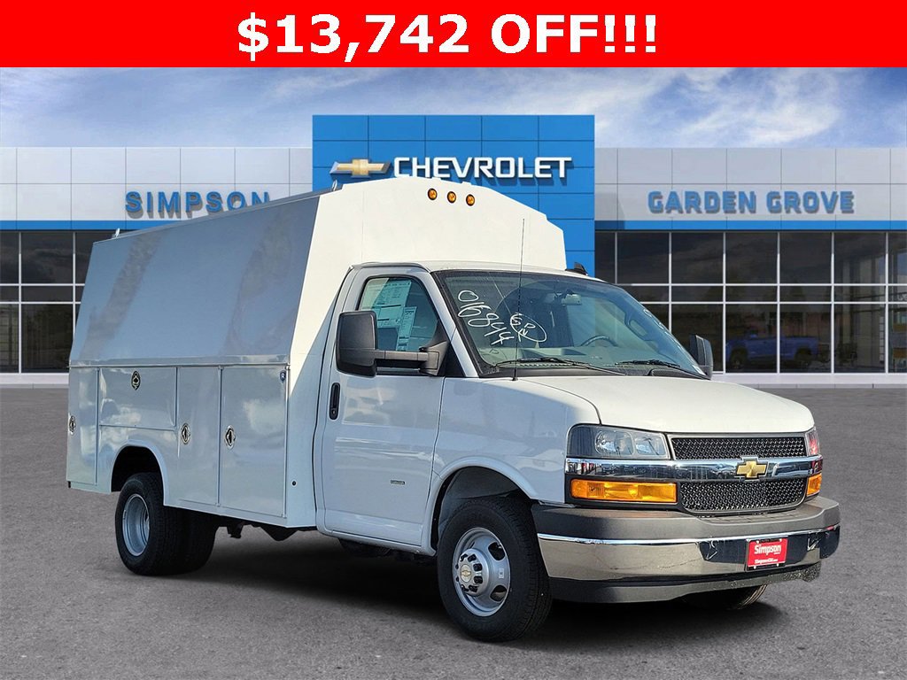 New 2025 Chevrolet Express 3500 w/ Power Convenience Package