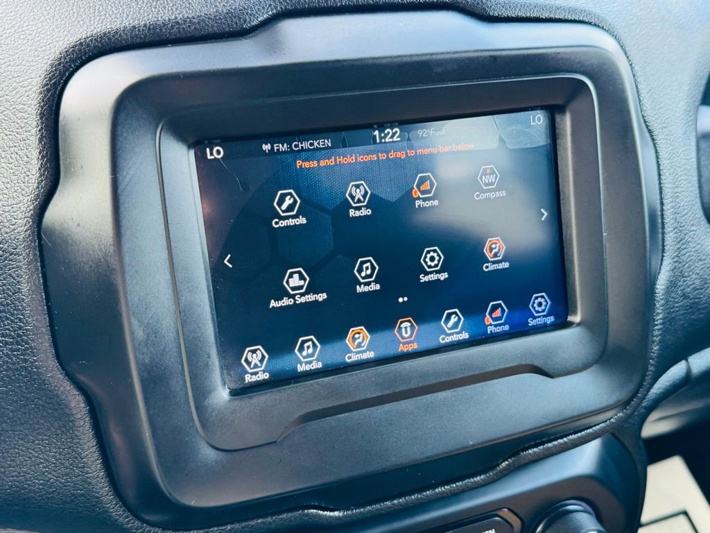 Used 2018 Jeep Renegade Latitude w/ Cold Weather Group AWD/4WD image 22