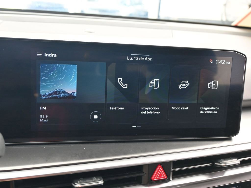 Used 2025 Kia Sorento LX image 19