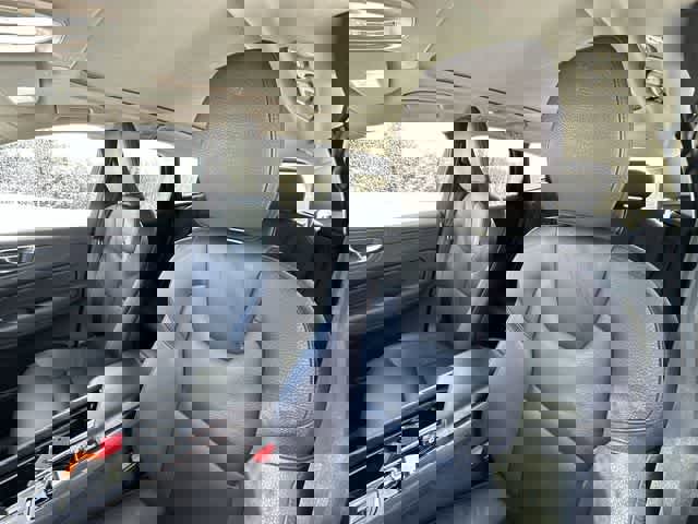 Used 2023 Volvo XC60 B5 Plus w/ Climate Package image 15