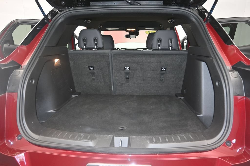 Used 2023 Chevrolet TrailBlazer RS FWD image 11