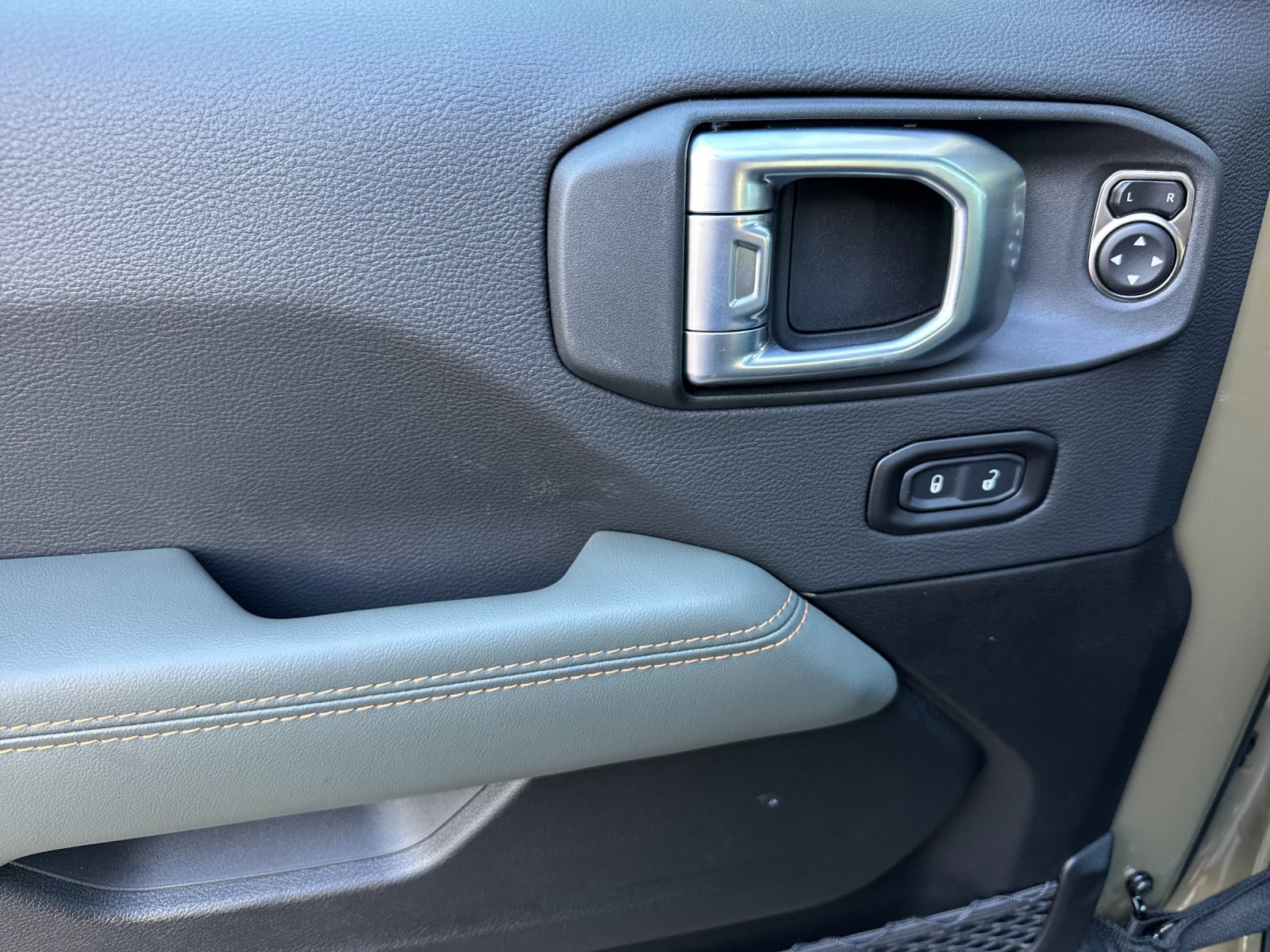 New 2026 Jeep Gladiator Mojave AWD/4WD image 11