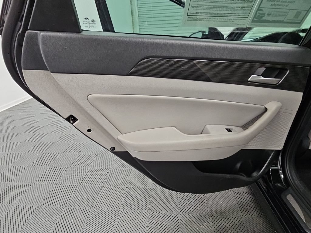 Used 2018 Hyundai Sonata Limited FWD image 38