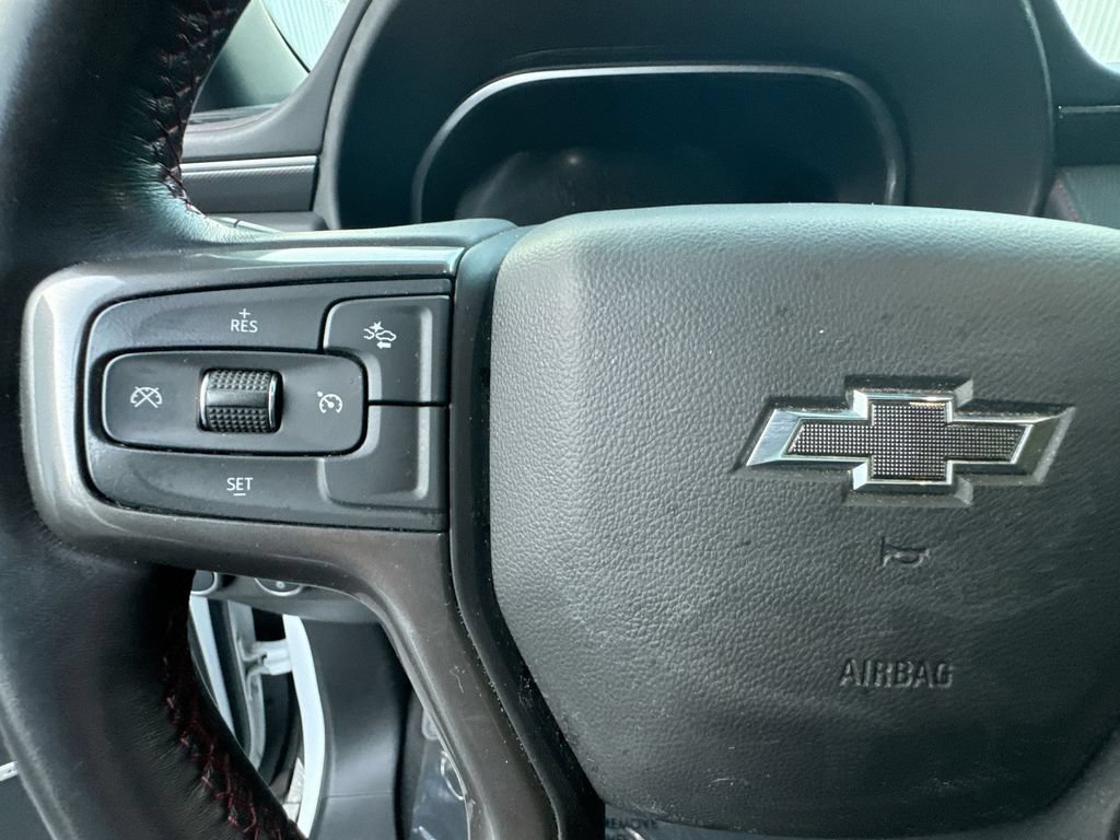 Used 2022 Chevrolet Tahoe RST w/ Sport Performance Package AWD/4WD image 17