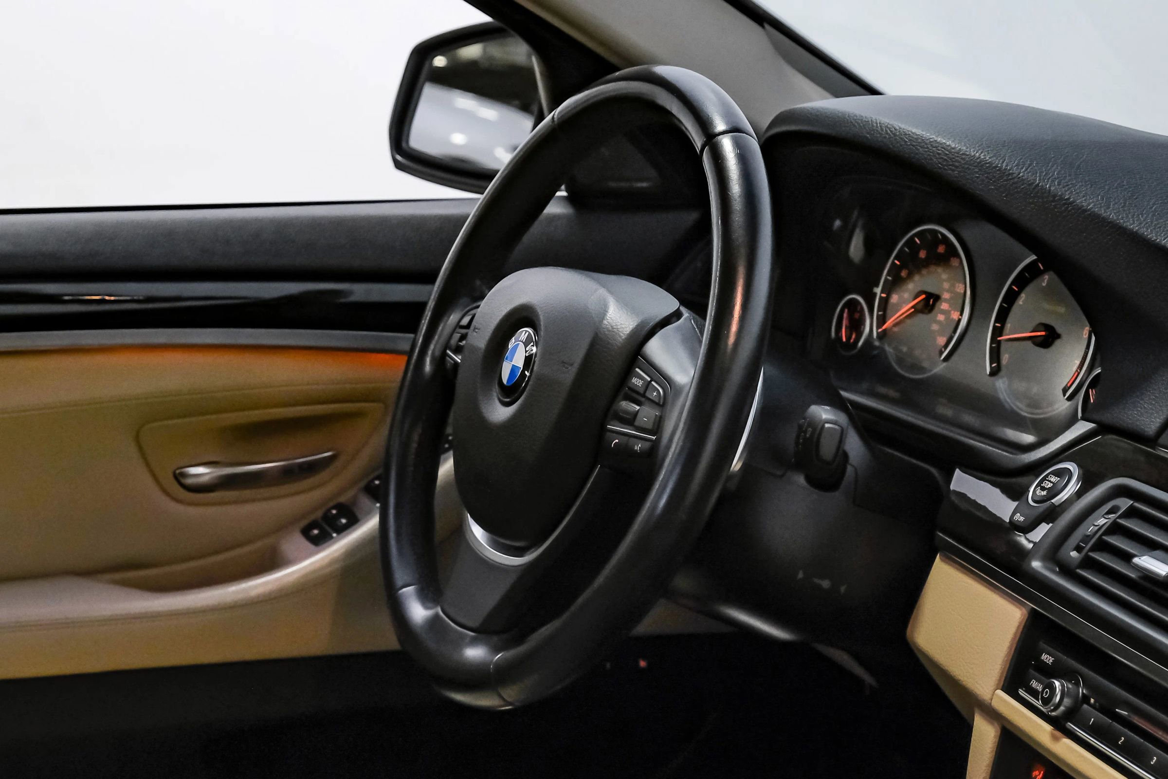 Used 2016 BMW 535i Sedan RWD image 8