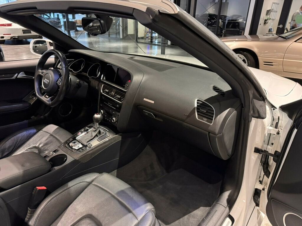 Used 2014 Audi RS 5 Cabriolet image 25