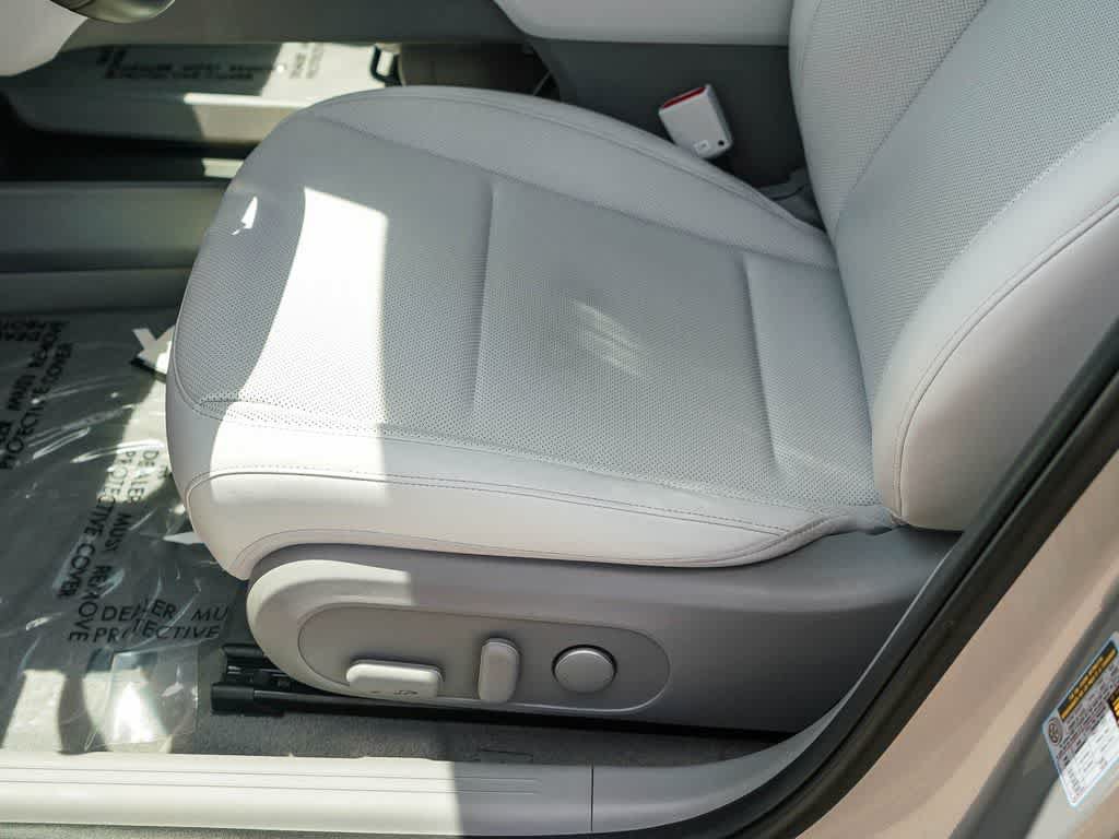 Used 2024 Hyundai Ioniq 6 SEL RWD image 20