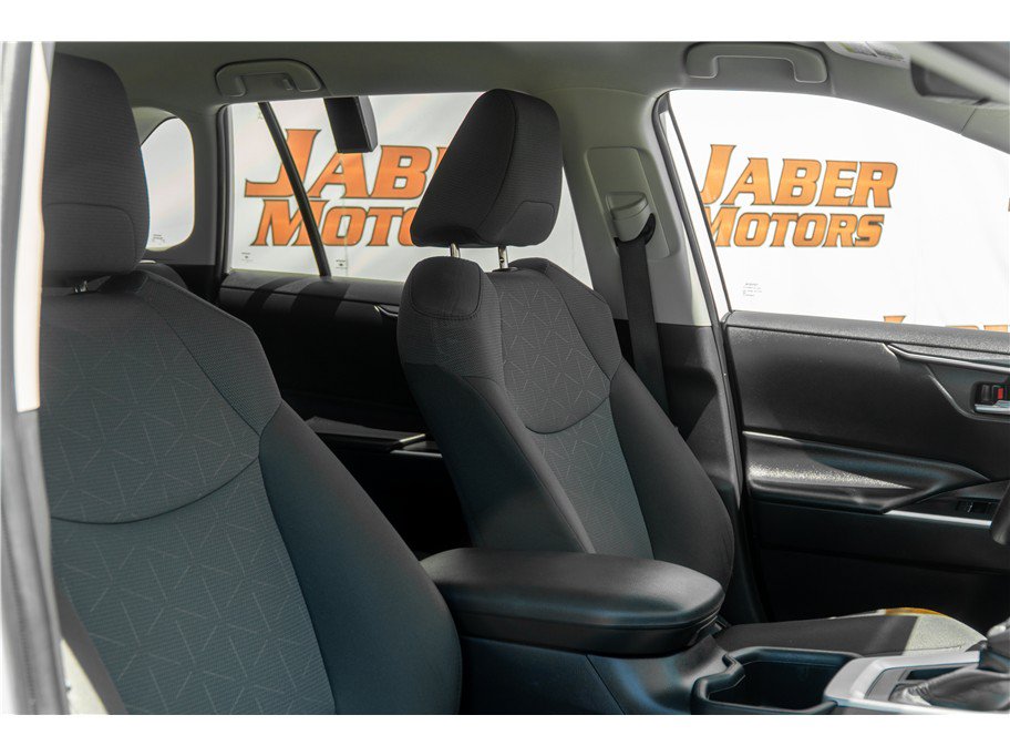 Used 2024 Toyota RAV4 XLE FWD image 41