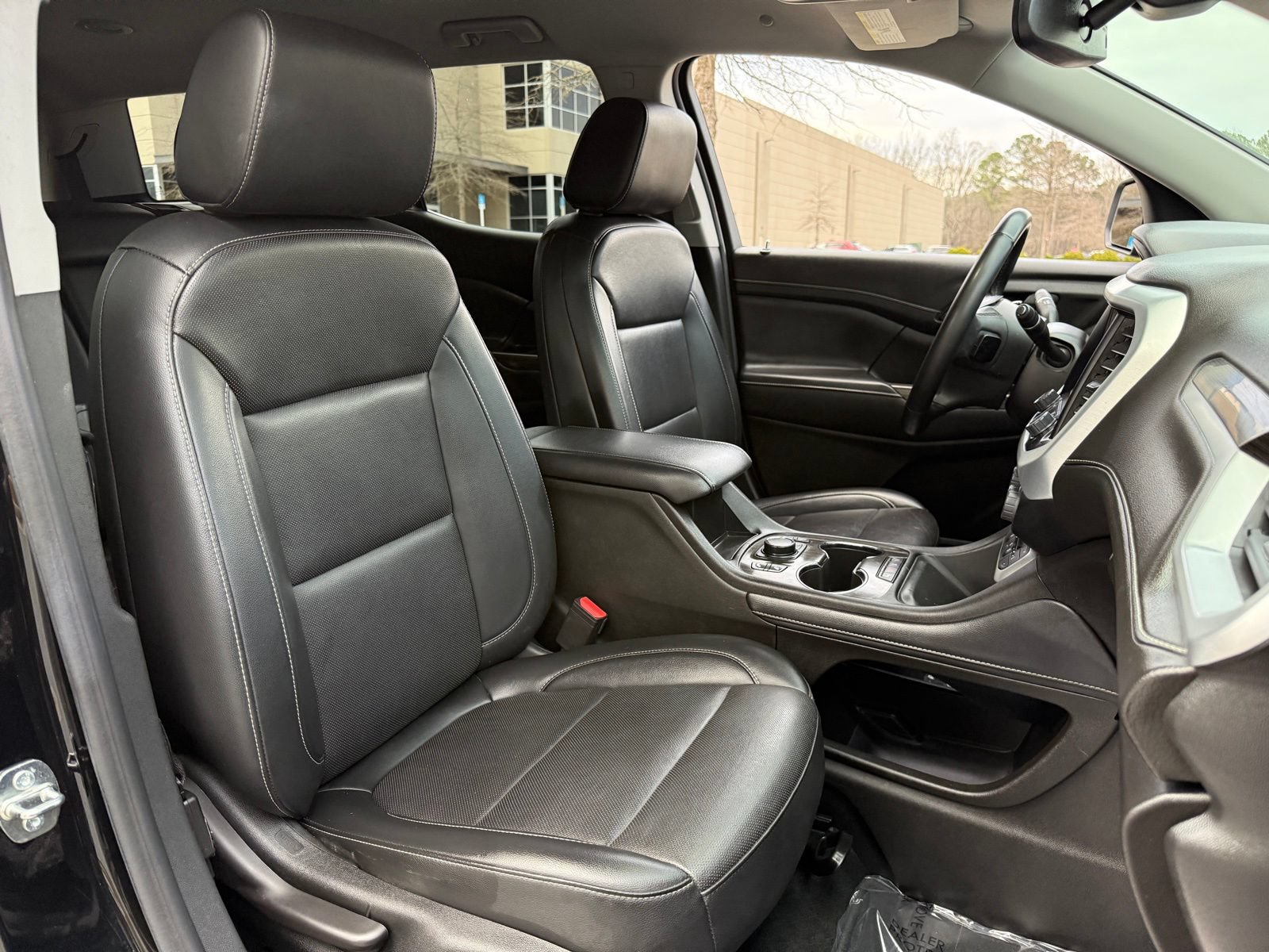 Used 2023 GMC Acadia SLT FWD image 36