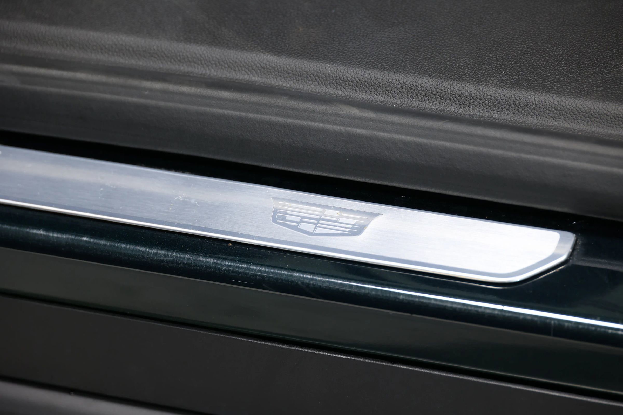 Used 2024 Cadillac XT4 Premium Luxury image 13