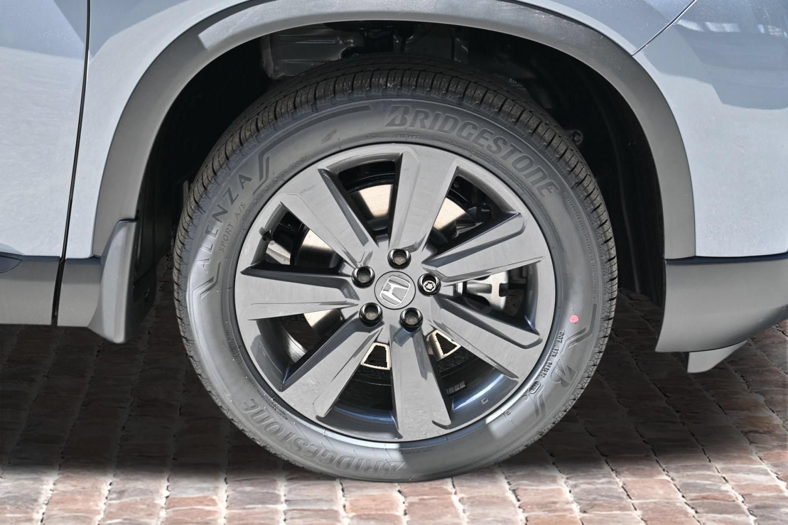 New 2026 Honda Pilot Sport image 43